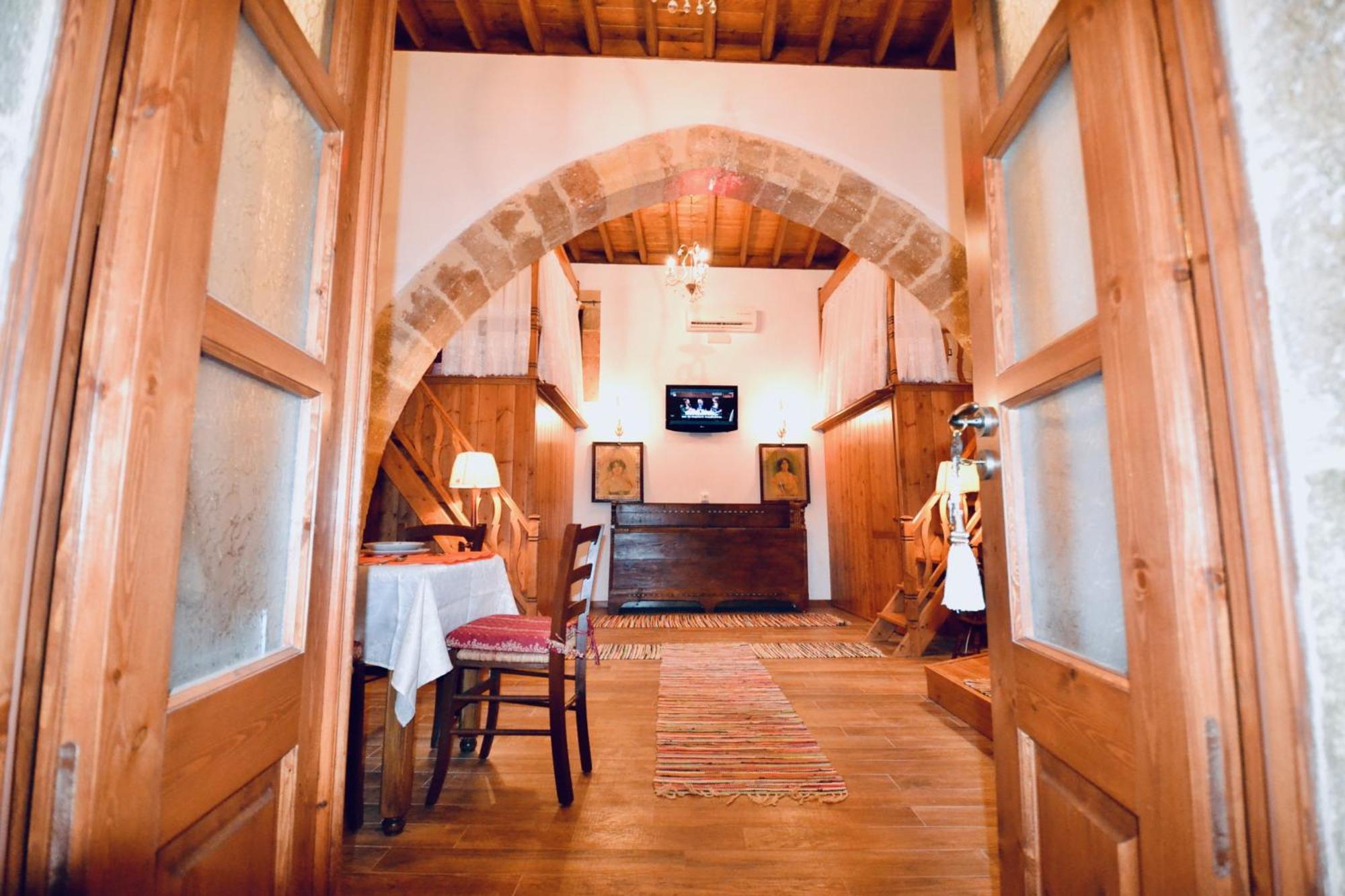 Villa Patitiri Traditional House With Hot Tub 아크앤젤로스 외부 사진